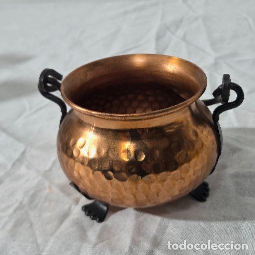 Antig&uuml;edades: Caldero de cobre con asas de hierro - Foto 7
