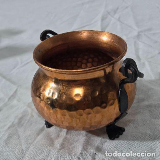Antig&uuml;edades: Caldero de cobre con asas de hierro - Foto 8