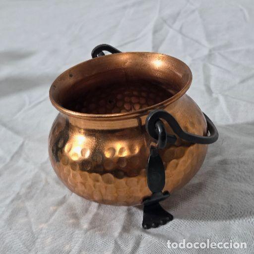 Antig&uuml;edades: Caldero de cobre con asas de hierro - Foto 9