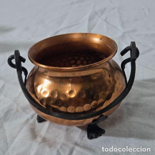 Antig&uuml;edades: Caldero de cobre con asas de hierro - Foto 13