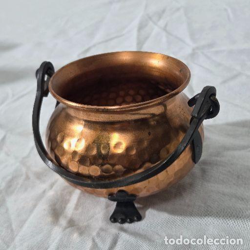 Antig&uuml;edades: Caldero de cobre con asas de hierro - Foto 14