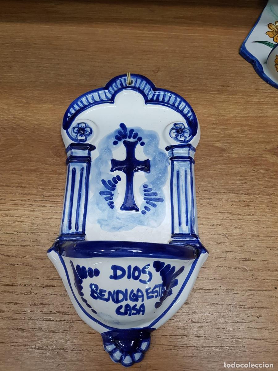Antig&uuml;edades: BENDITERA RELIGIOSA DE CERAMICA - Foto 1