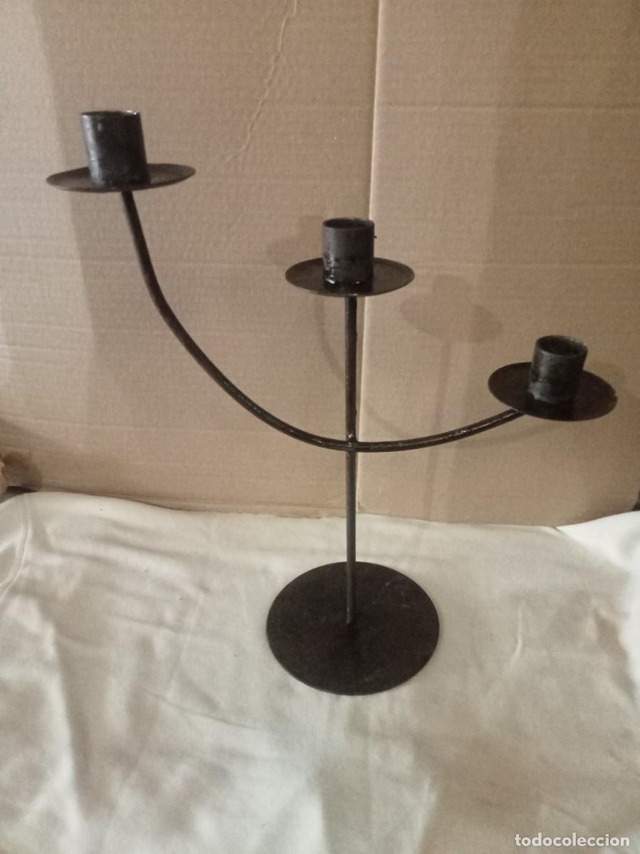 Antig&uuml;edades: Candelabro 3 velas antiguo - Foto 1