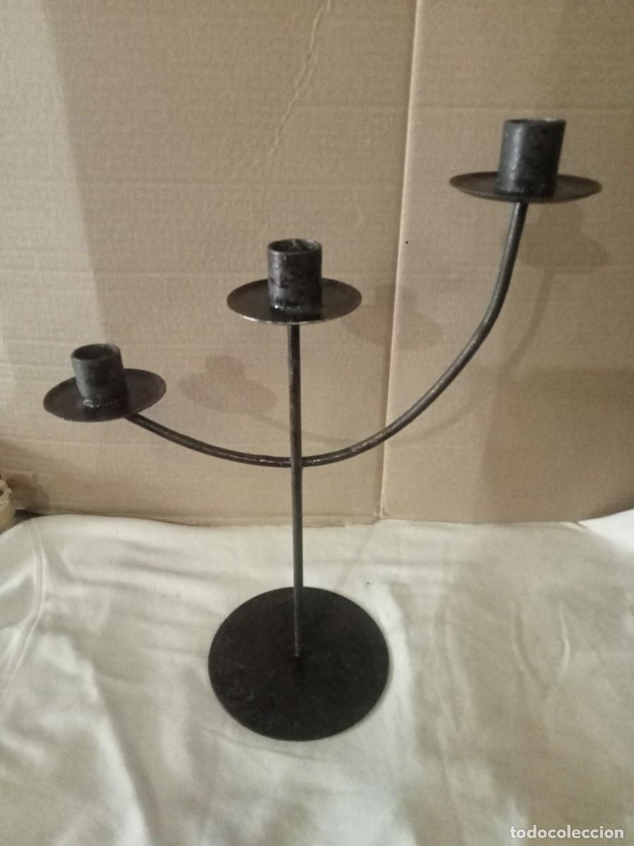 Antig&uuml;edades: Candelabro 3 velas antiguo - Foto 2