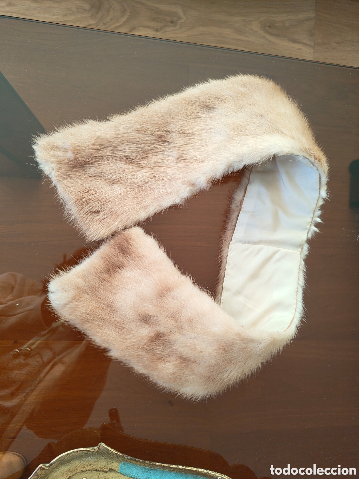 Antig&uuml;edades: Cuello de vis&oacute;n beige - Foto 6