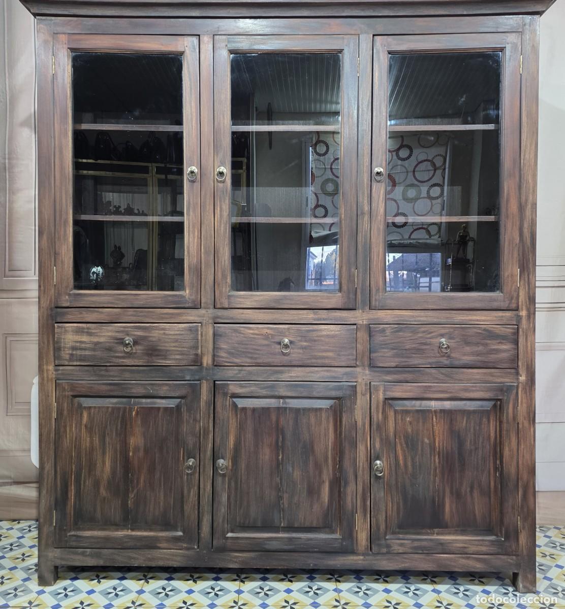 Antig&uuml;edades: Vitrina o buffetkast de estilo r&uacute;stico - Foto 2