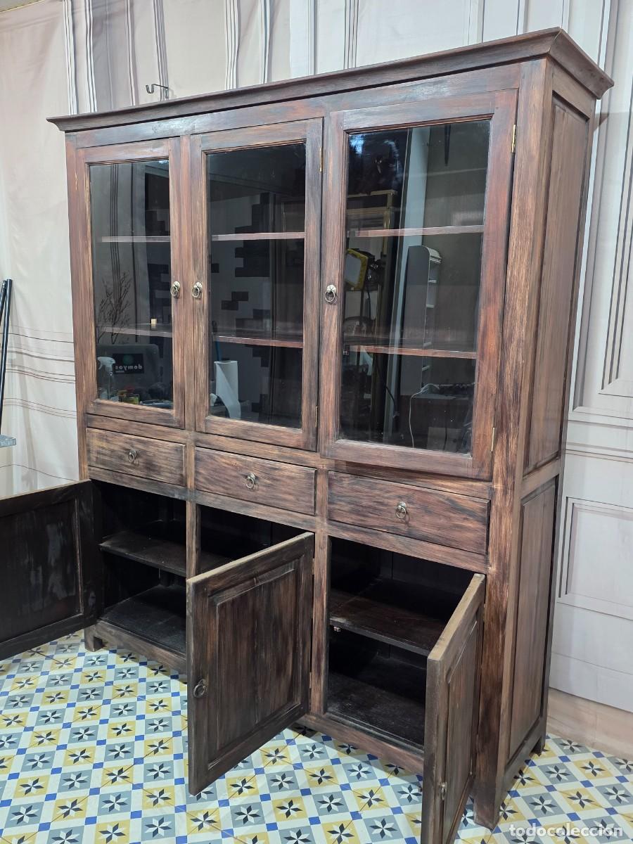 Antig&uuml;edades: Vitrina o buffetkast de estilo r&uacute;stico - Foto 5