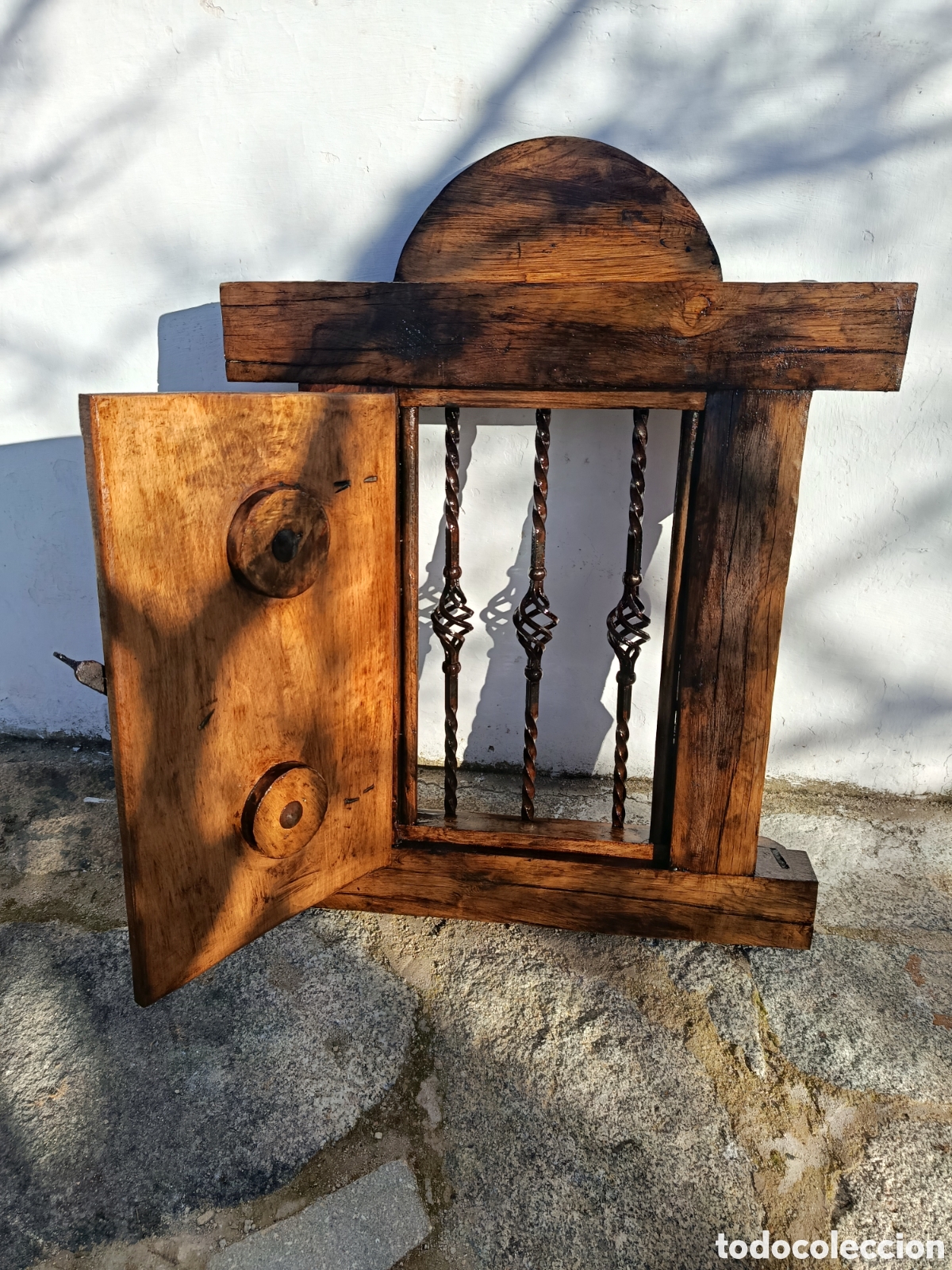 Antig&uuml;edades: Reja de madera y forja - Foto 3