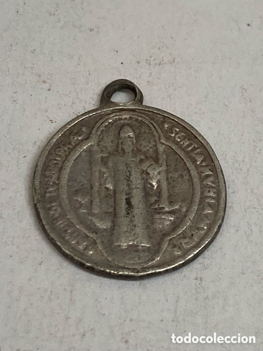 Antig&uuml;edades: Medalla de plata religiosa C537 - Foto 1