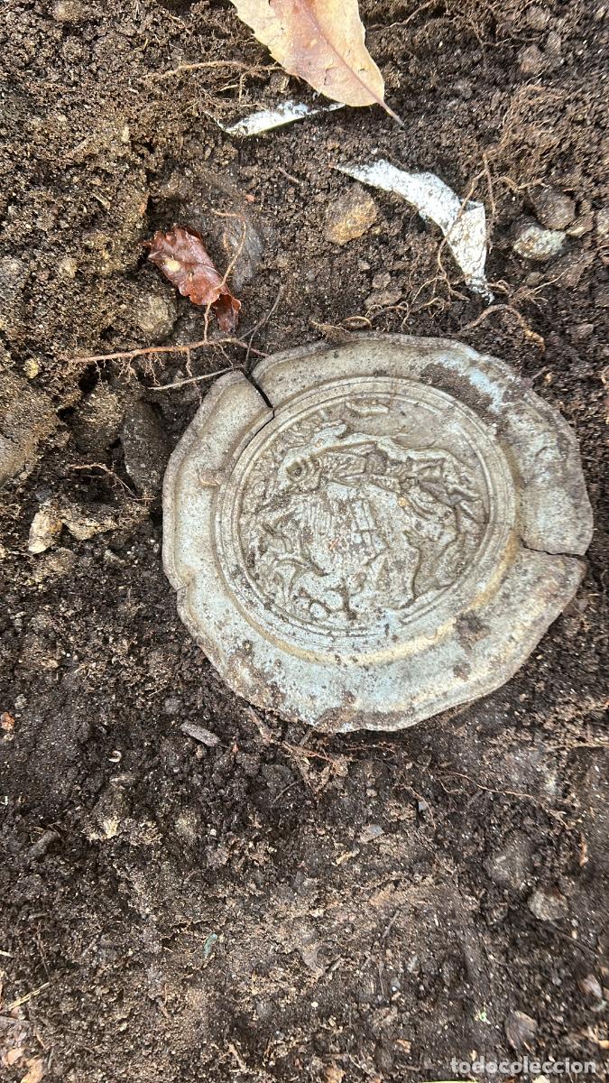 Antig&uuml;edades: Plato caza, material bronce - Foto 2