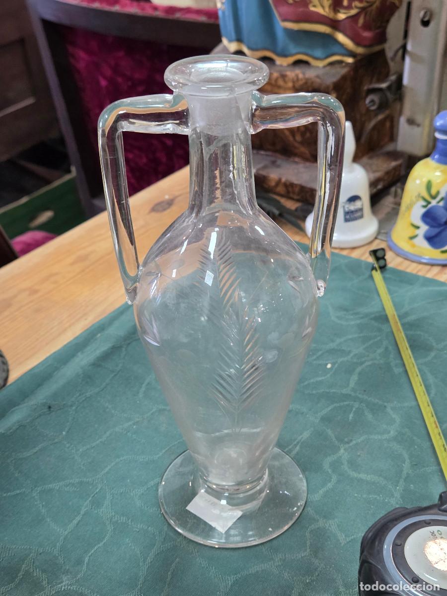 Antig&uuml;edades: anfora de cristal antiguo - Foto 1