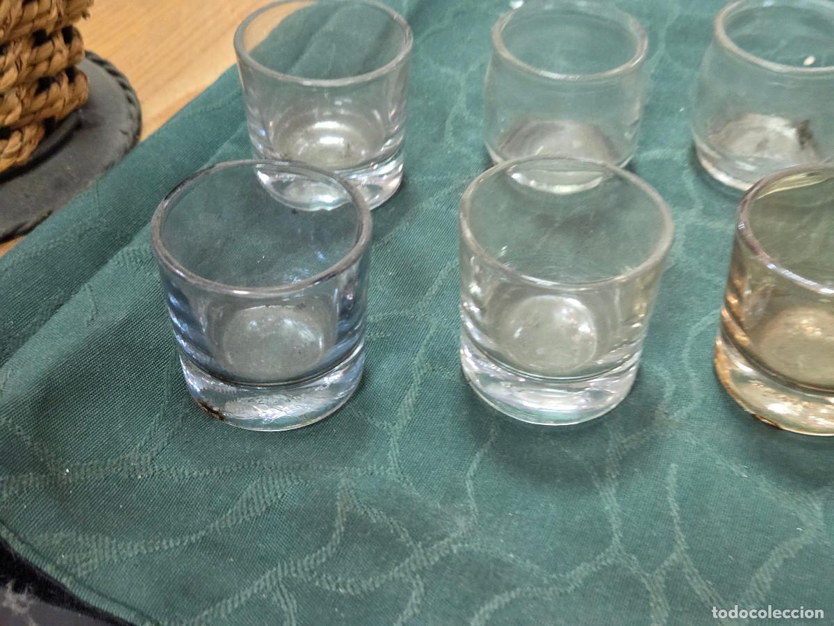 Antig&uuml;edades: 8 chupitos de cristal vintage - Foto 2