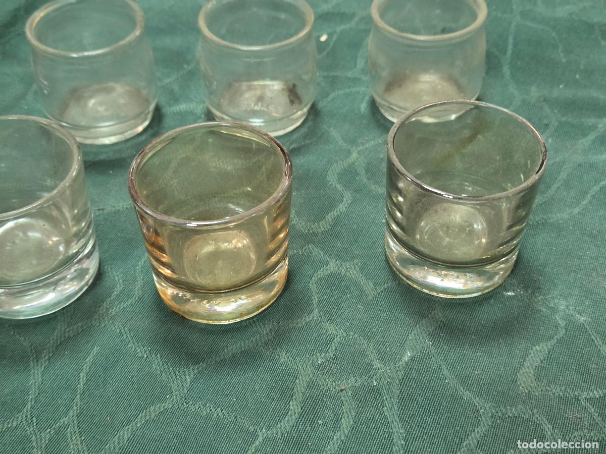 Antig&uuml;edades: 8 chupitos de cristal vintage - Foto 3