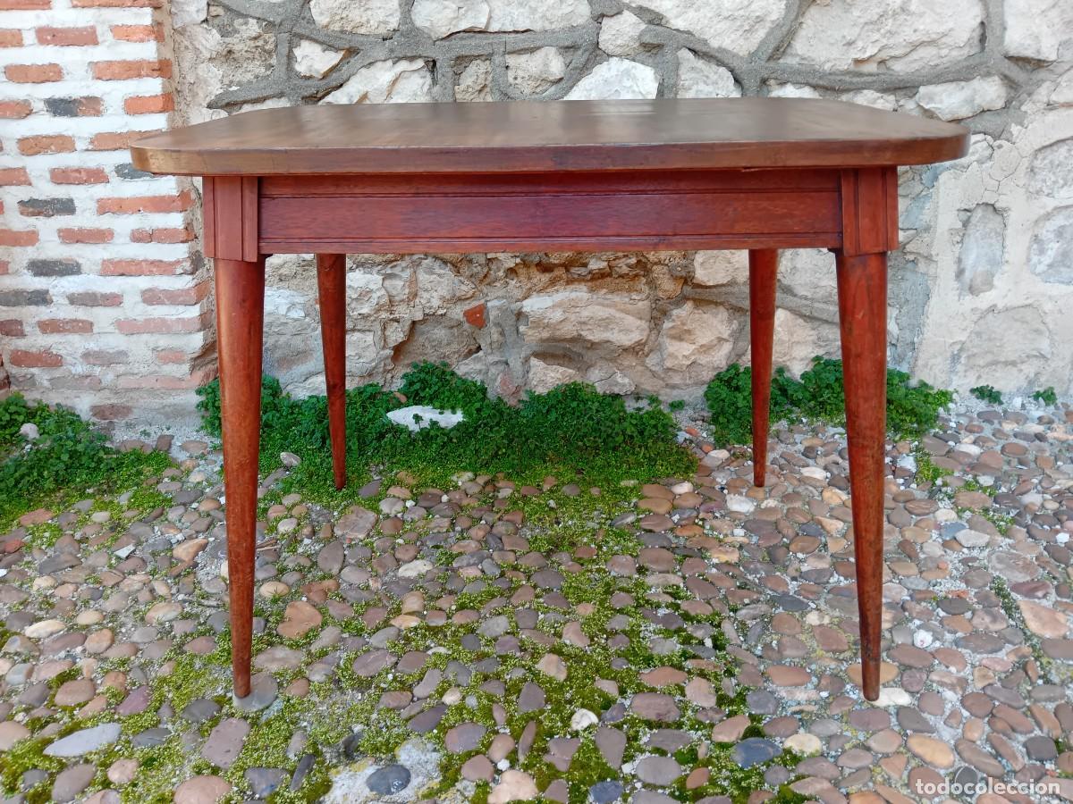 Antig&uuml;edades: Mesa d&eacute;cada de los 40/50 encerada y patinada - Foto 1