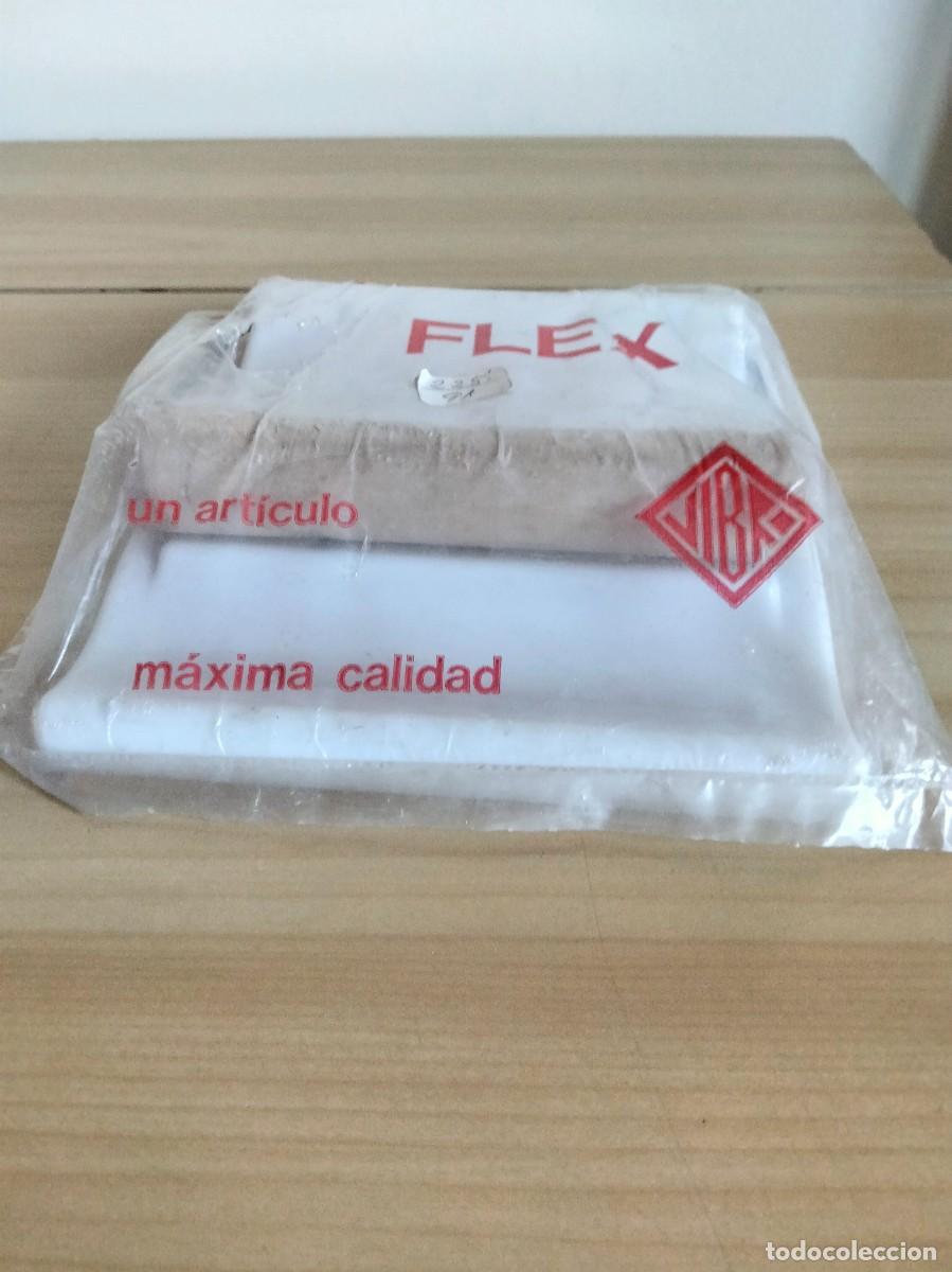 Antig&uuml;edades: ANTIGUO PORTARROLLO FLEX VIBRO - Foto 5