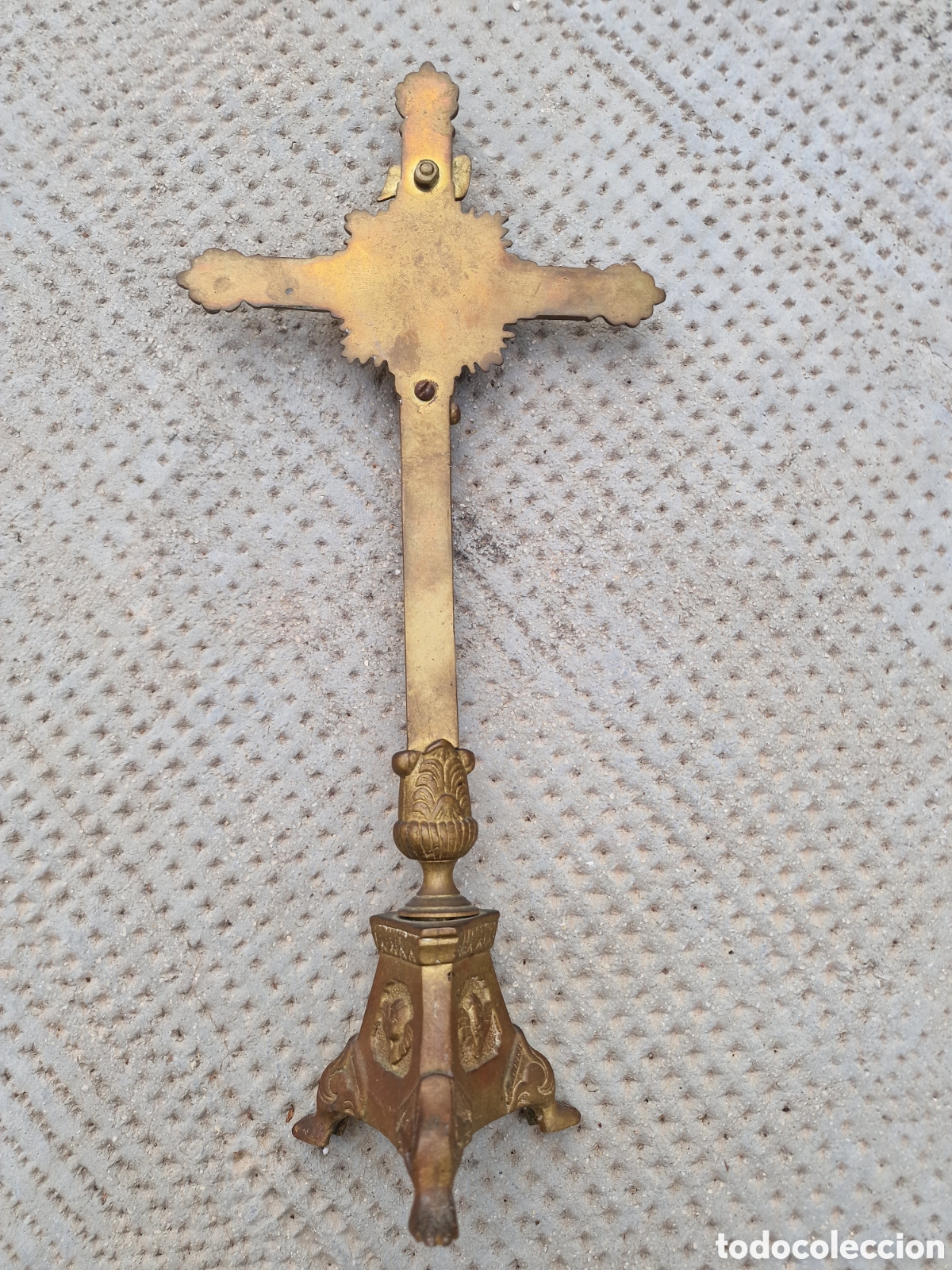 Antig&uuml;edades: Cruz de lat&oacute;n religiosa - Foto 7