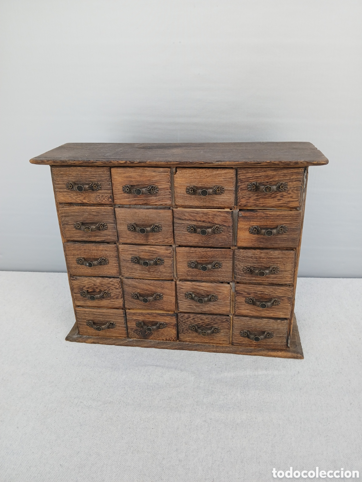Antig&uuml;edades: Caja joyero madera 20 cajones - Foto 1