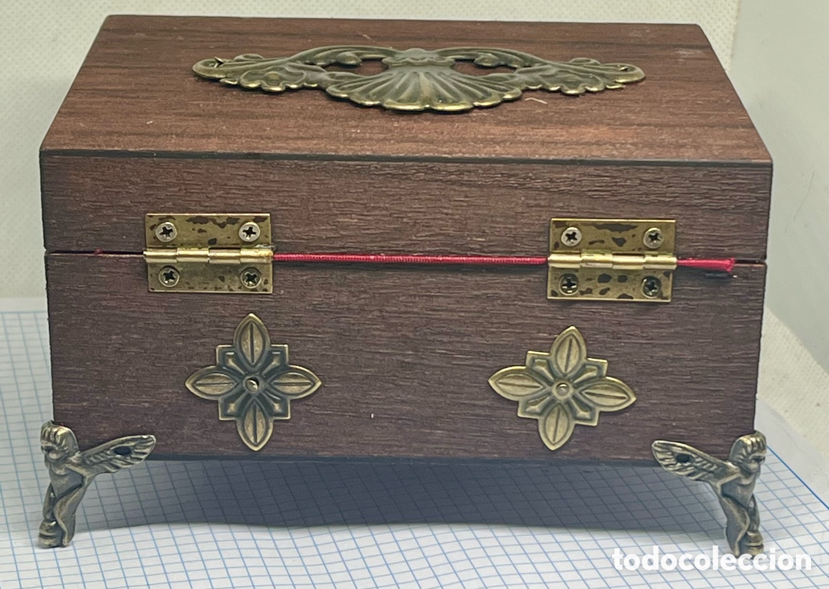 Antig&uuml;edades: CAJA DE MADERA Y ADORNOS EN BRONCE - Foto 3
