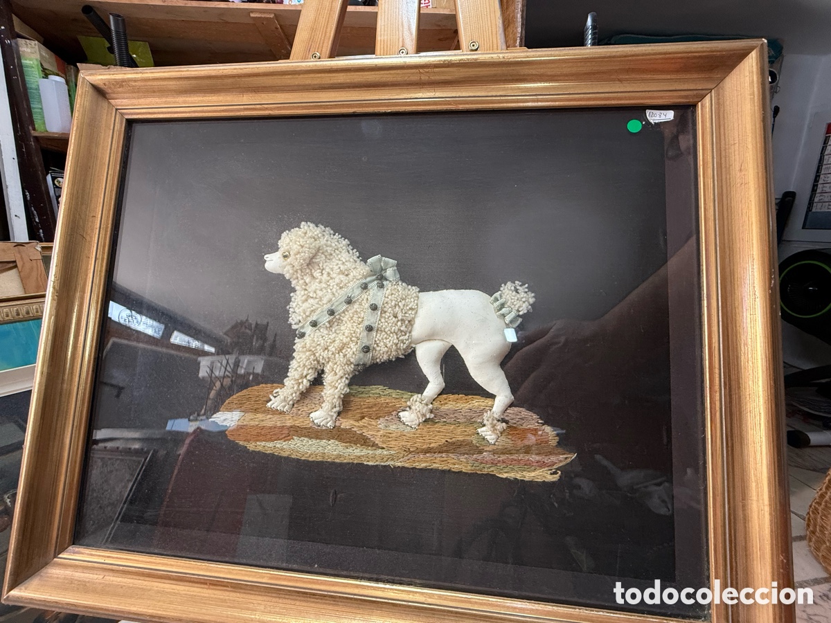 Antig&uuml;edades: Diorama 3 dimensiones con perro bordado. 58x46 cms. - Foto 2