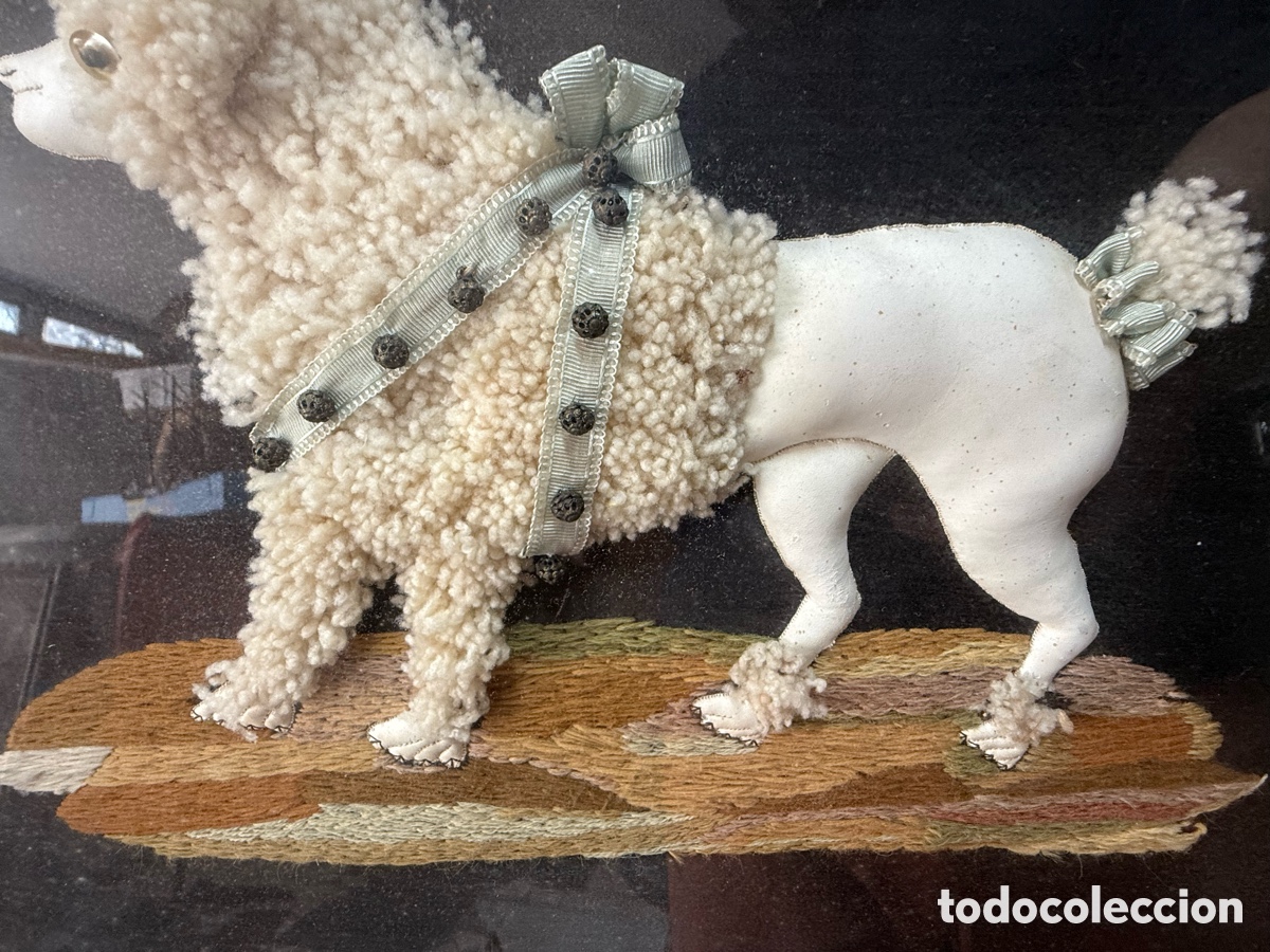 Antig&uuml;edades: Diorama 3 dimensiones con perro bordado. 58x46 cms. - Foto 4