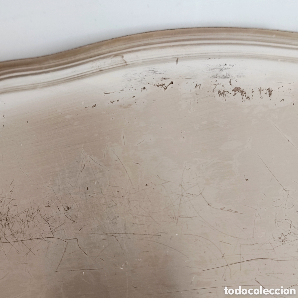 Antig&uuml;edades: Bandeja de metal plateado - Foto 3