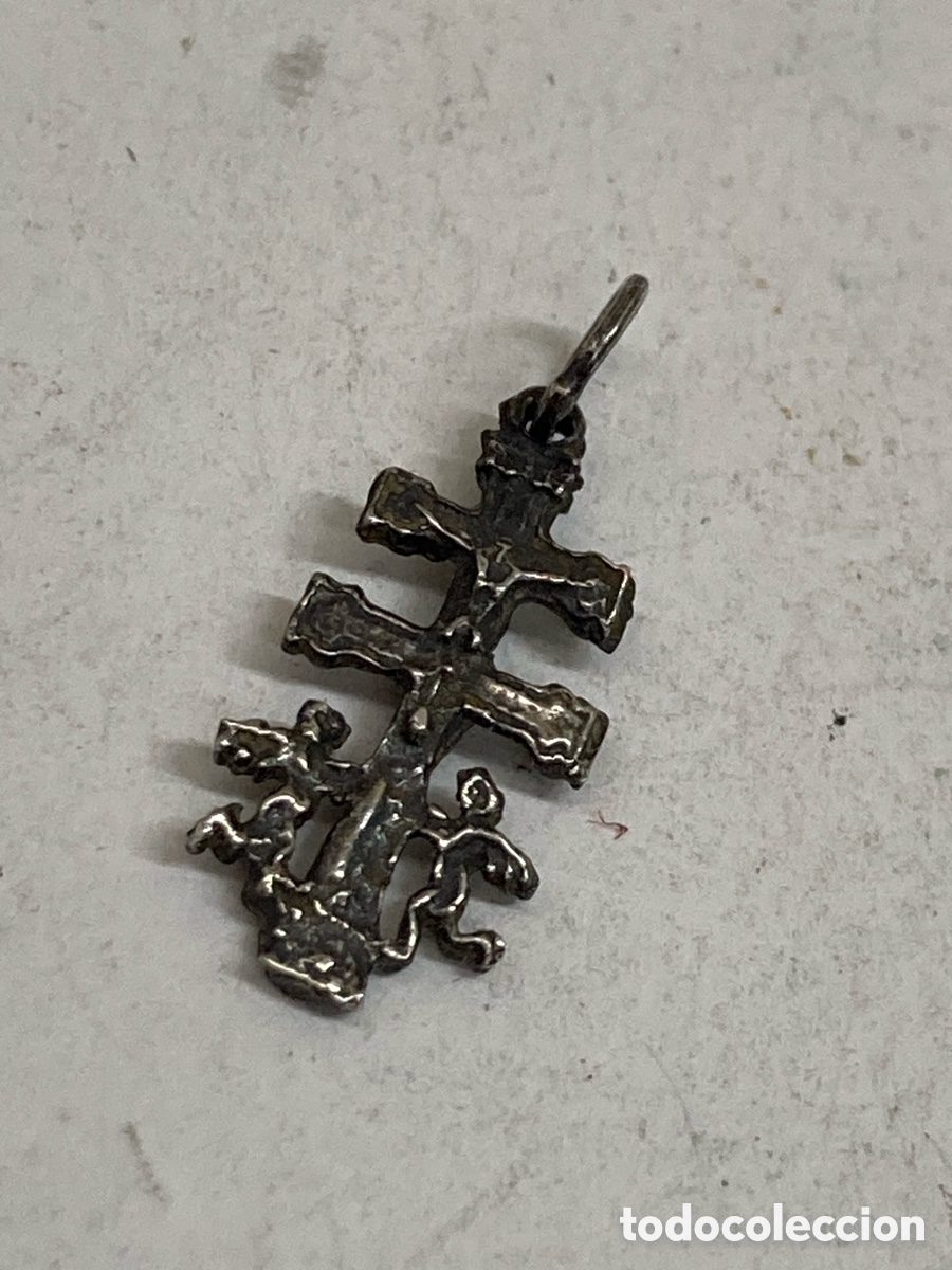 Antig&uuml;edades: Cruz de plata religiosa C538 - Foto 1