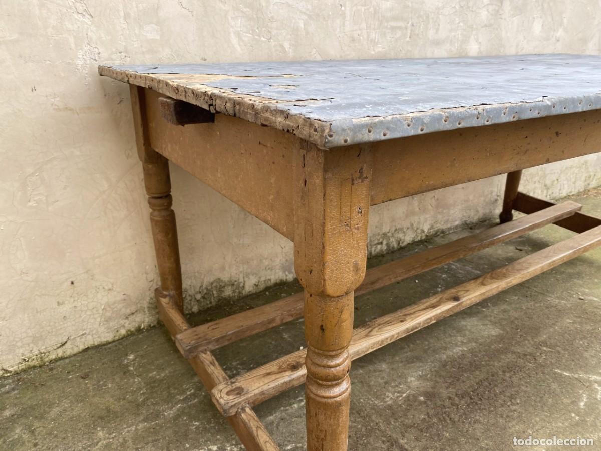 Antig&uuml;edades: Mesa Antigua con Zinc - Foto 5