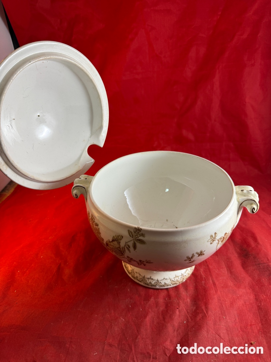 Antig&uuml;edades: Antigua sopera de porcelana - Foto 3