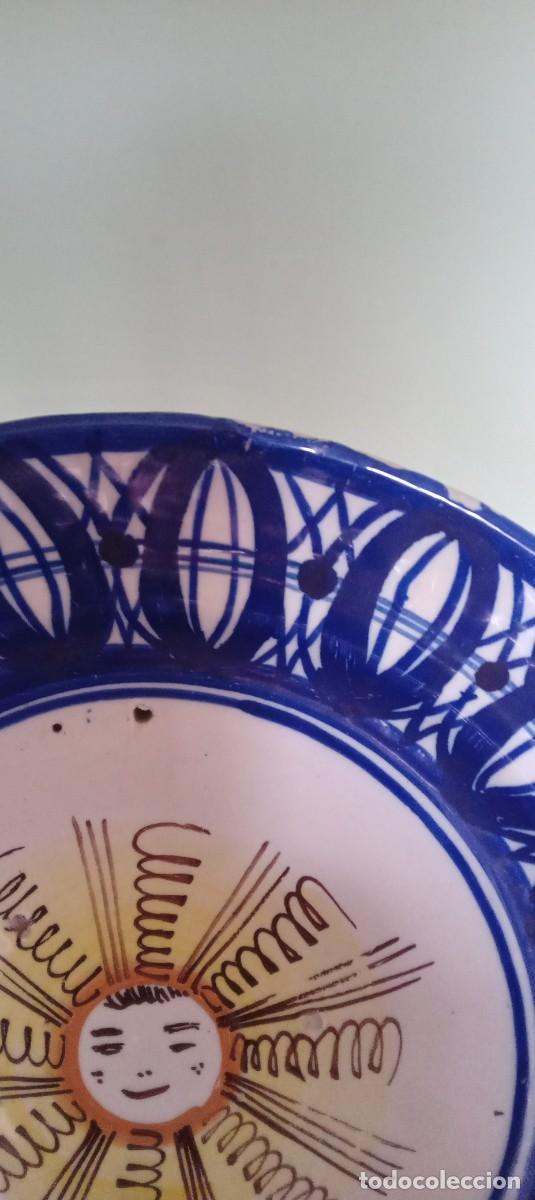 Antig&uuml;edades: Plato sol antropomorfico - Foto 3