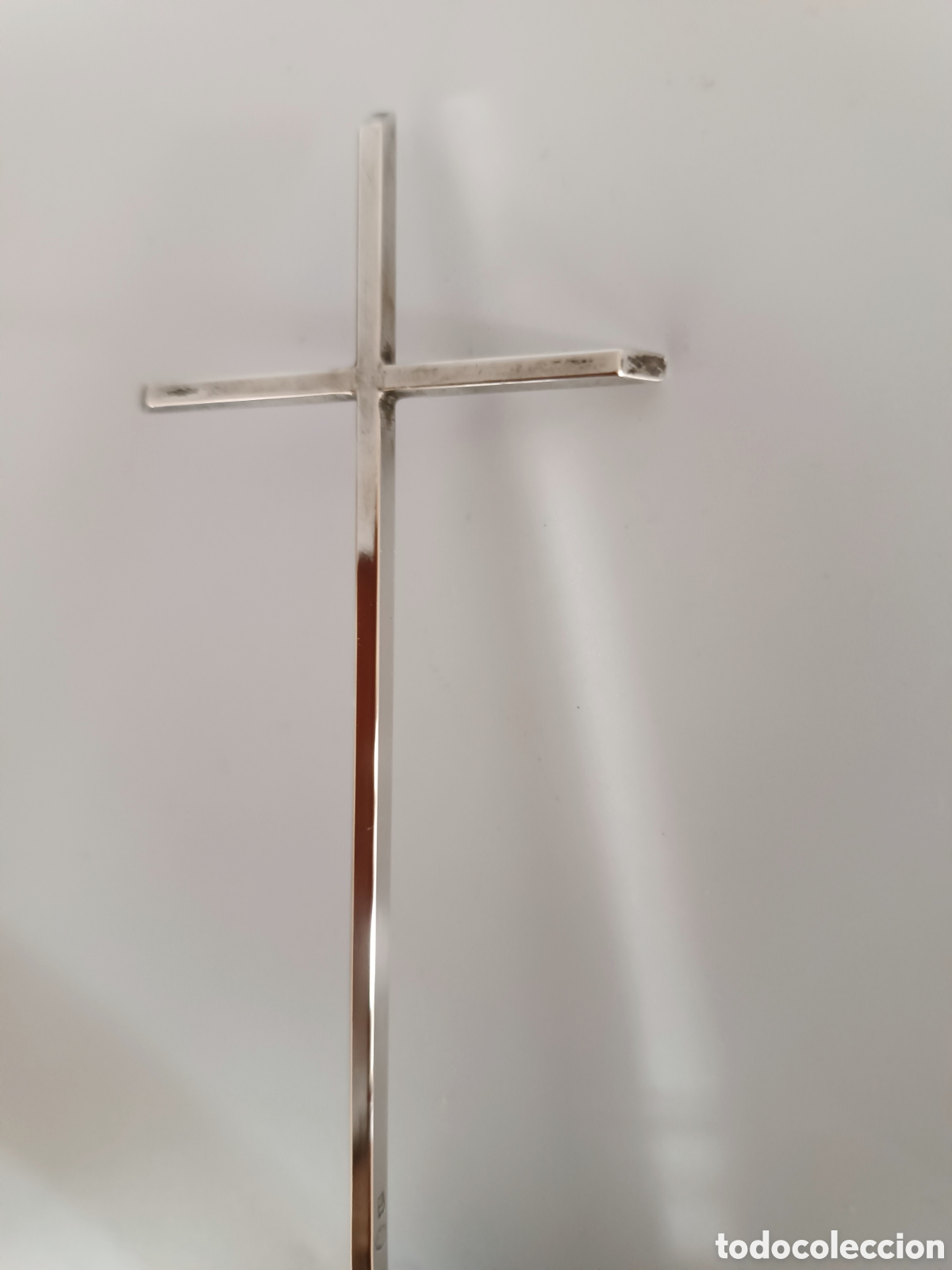 Antig&uuml;edades: Crucifijo en plata de ley - Foto 2