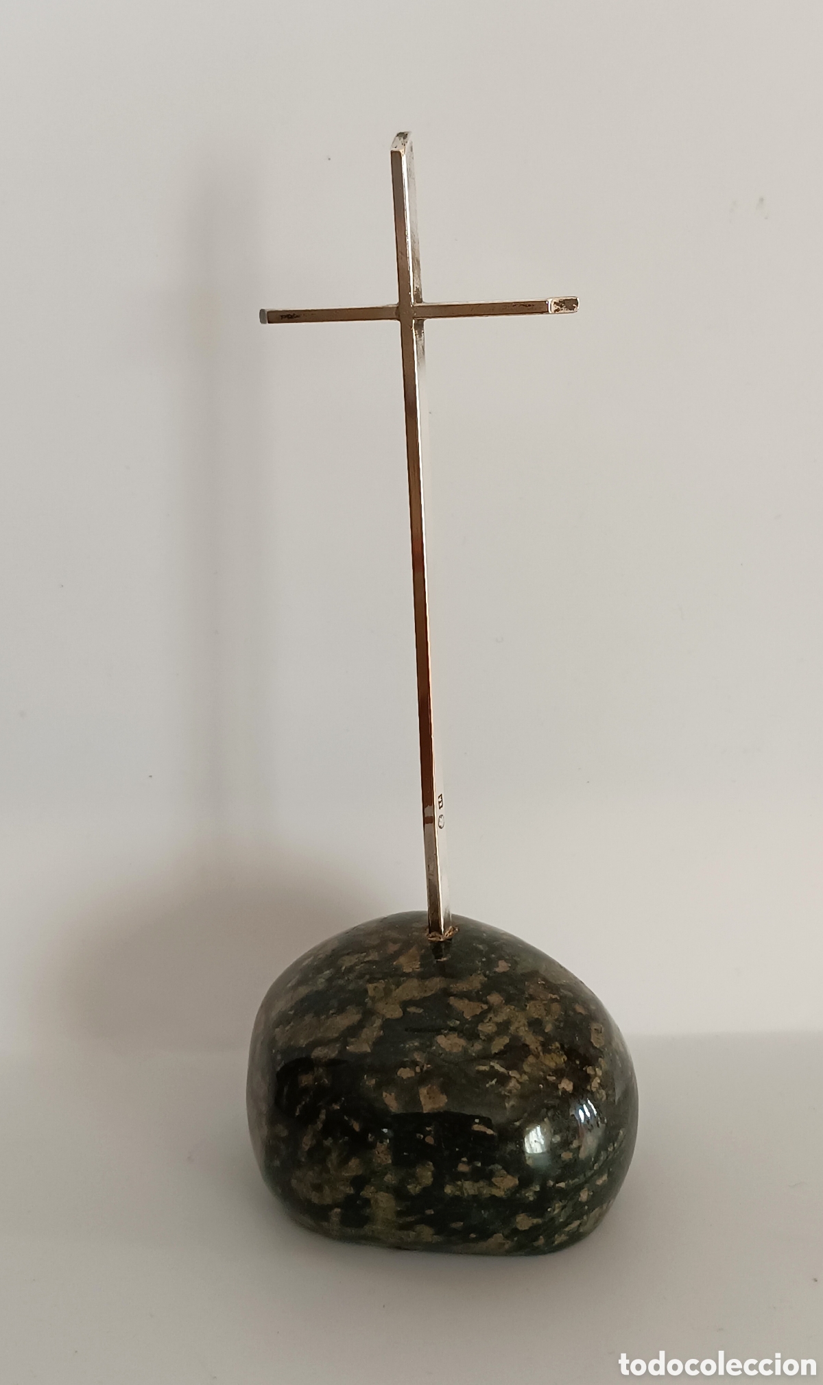 Antig&uuml;edades: Crucifijo en plata de ley - Foto 3