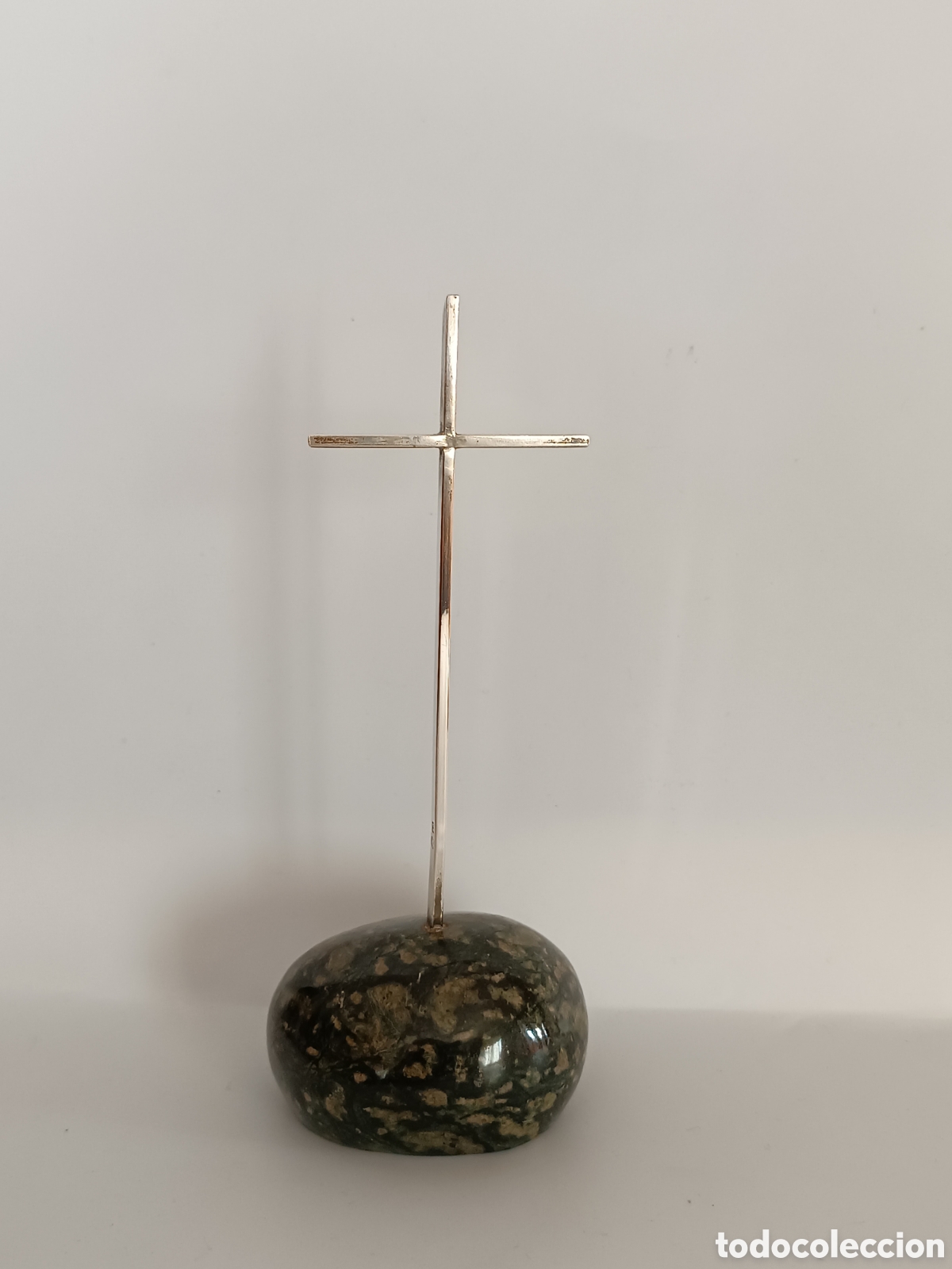 Antig&uuml;edades: Crucifijo en plata de ley - Foto 5