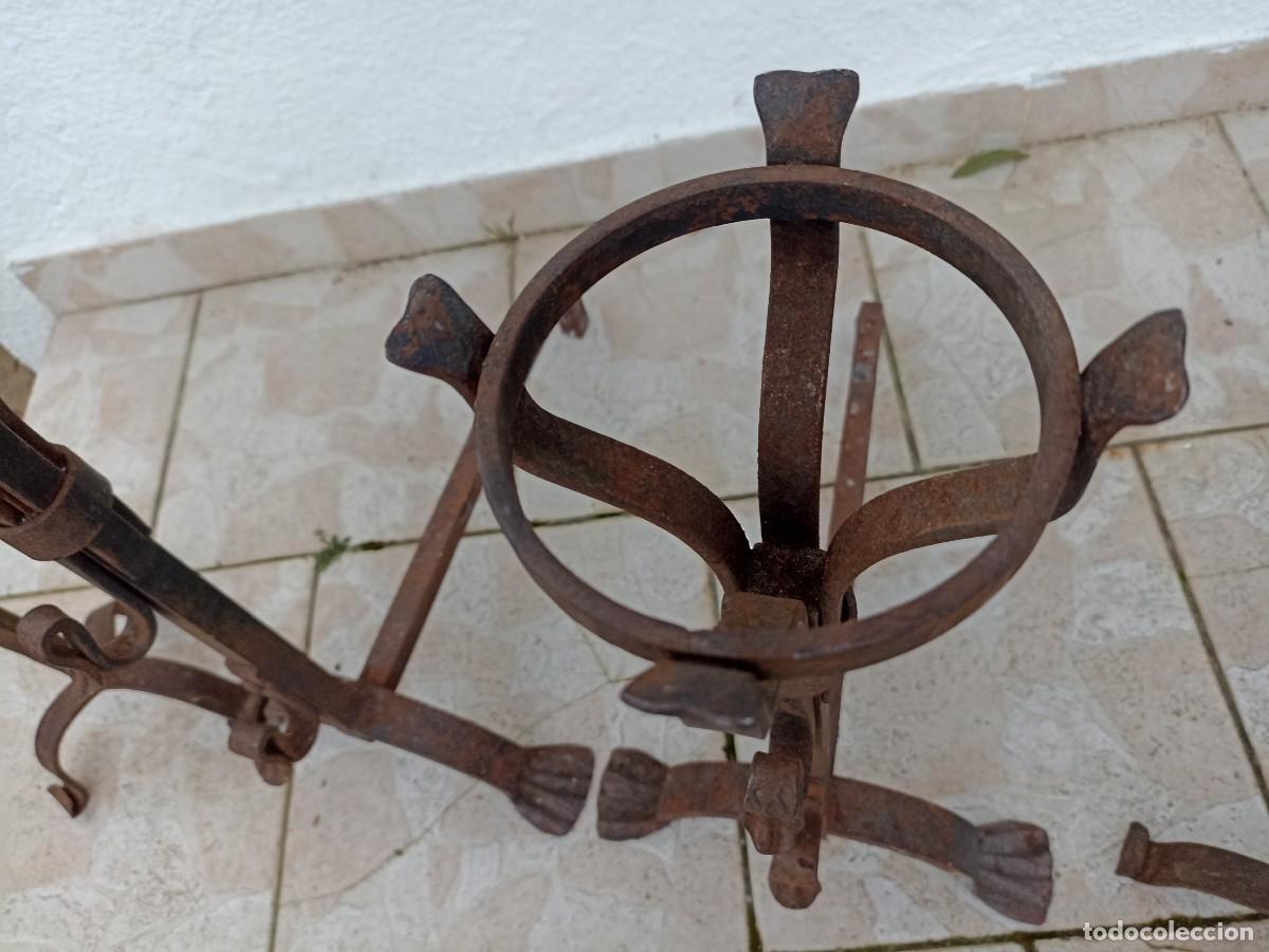 Antig&uuml;edades: Morillos de chimenea con auxiliares - Foto 3