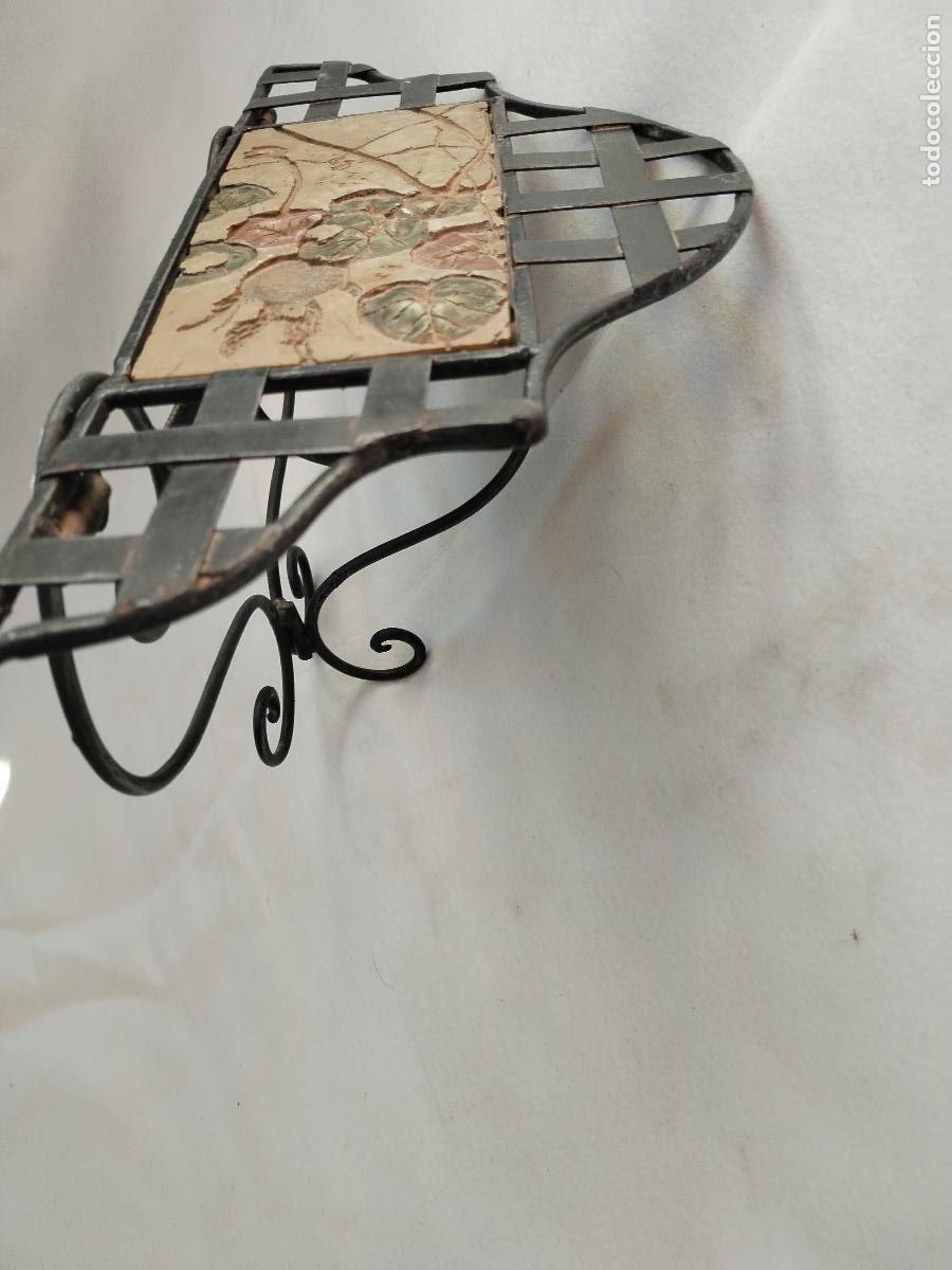 Antig&uuml;edades: mensula repisa de forja con ceramica - Foto 1