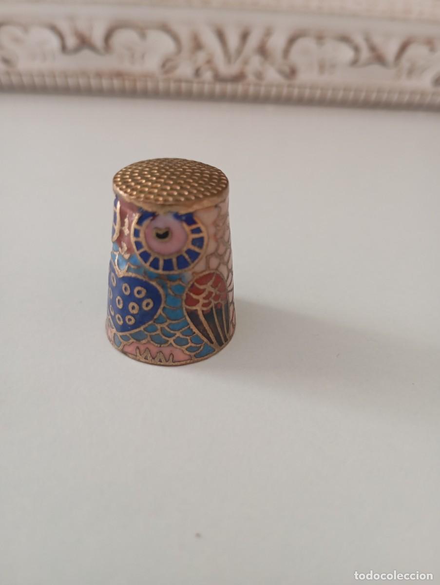 Antig&uuml;edades: Dedal con forma de b&uacute;ho cloisonne - Foto 1
