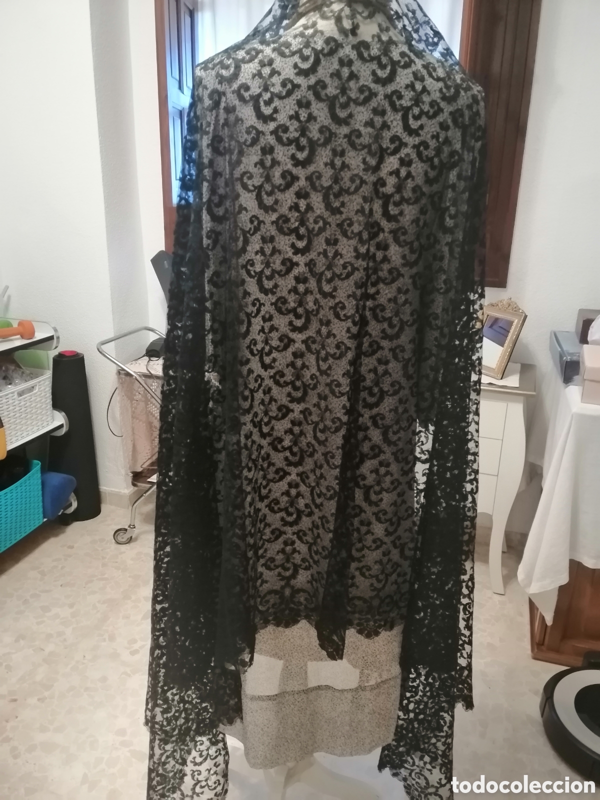 Antig&uuml;edades: Mantilla de blonda gran tama&ntilde;o - Foto 3