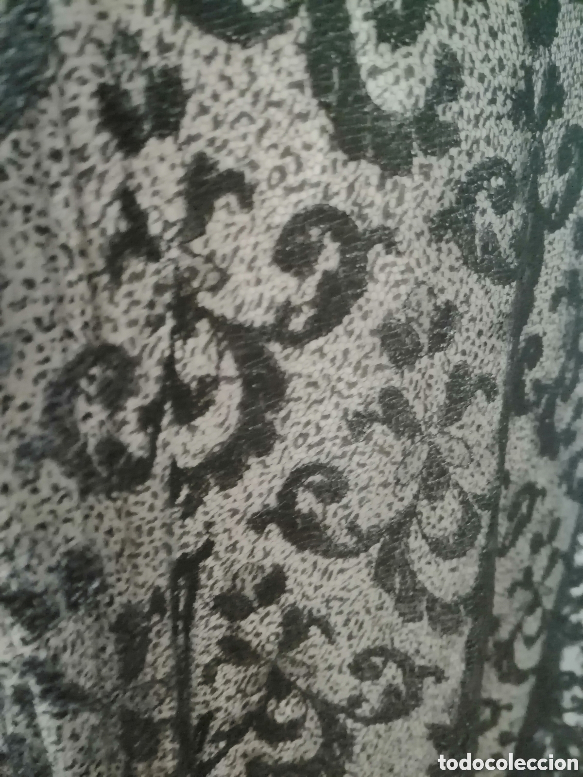 Antig&uuml;edades: Mantilla de blonda gran tama&ntilde;o - Foto 4