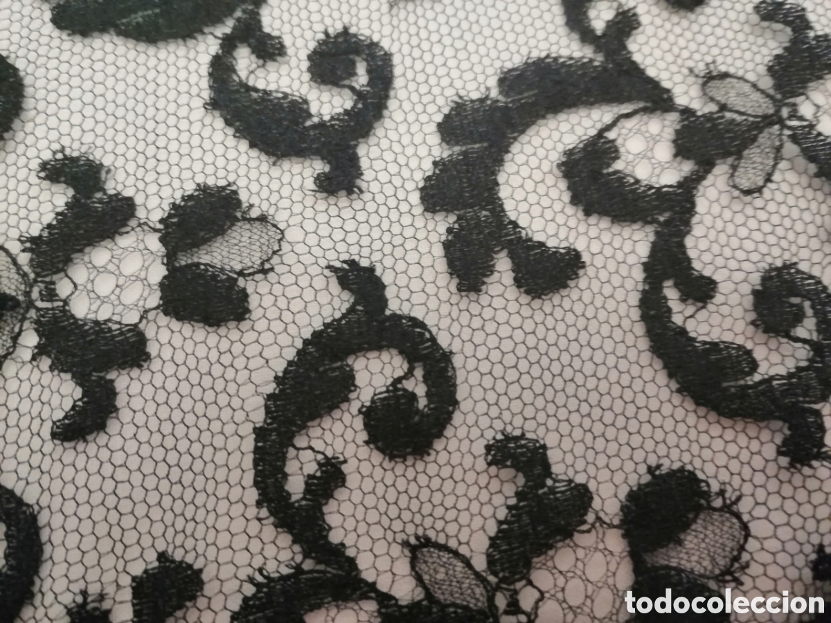 Antig&uuml;edades: Mantilla de blonda gran tama&ntilde;o - Foto 9