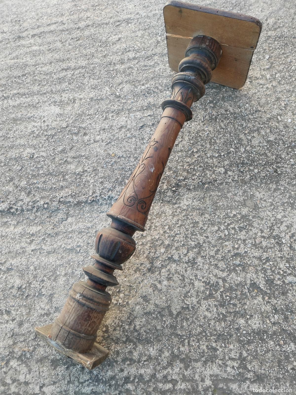 Antig&uuml;edades: pie de peana en madera tallada - Foto 2