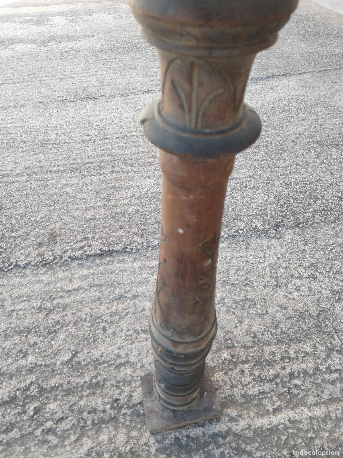 Antig&uuml;edades: pie de peana en madera tallada - Foto 4