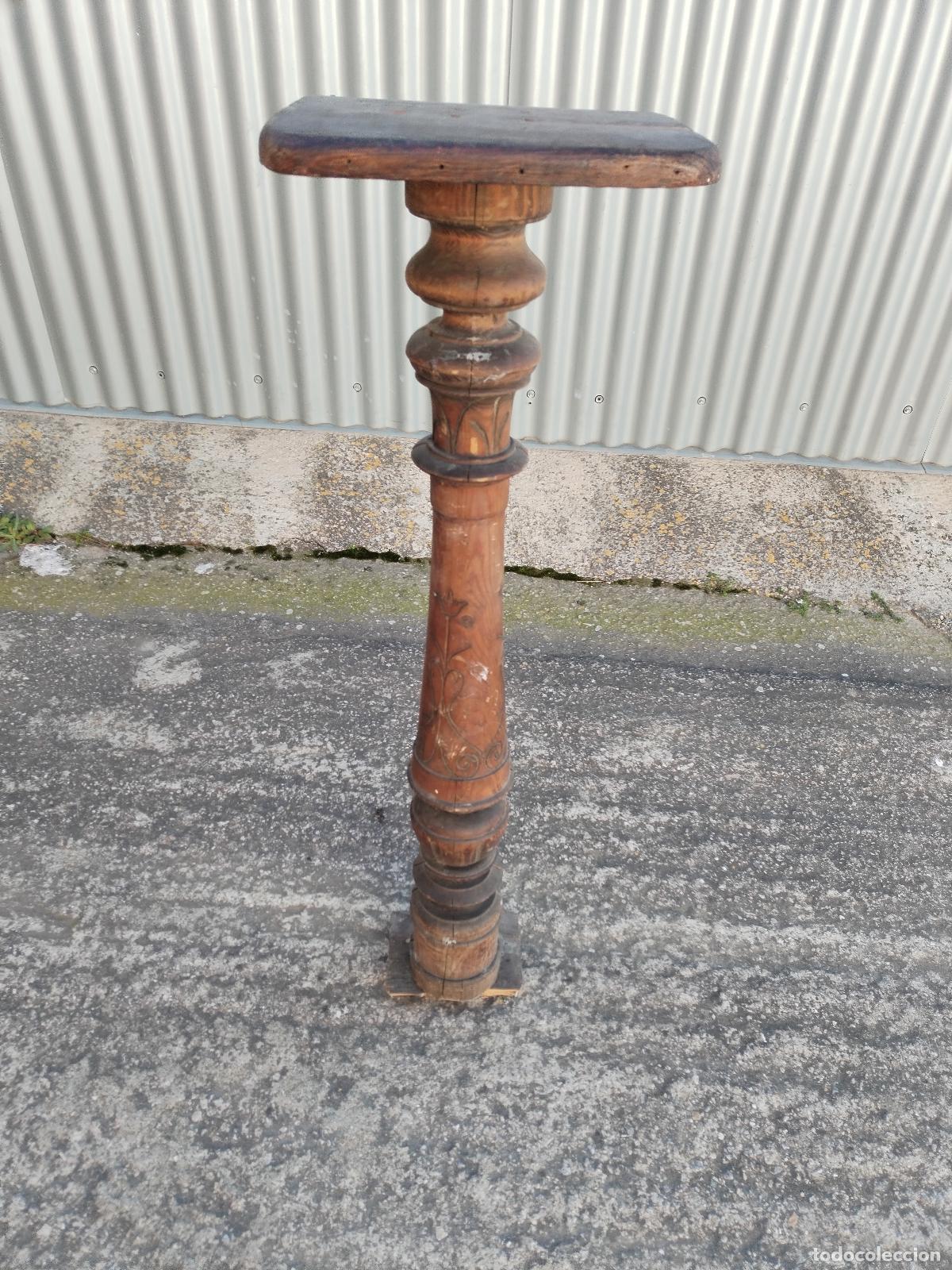Antig&uuml;edades: pie de peana en madera tallada - Foto 11