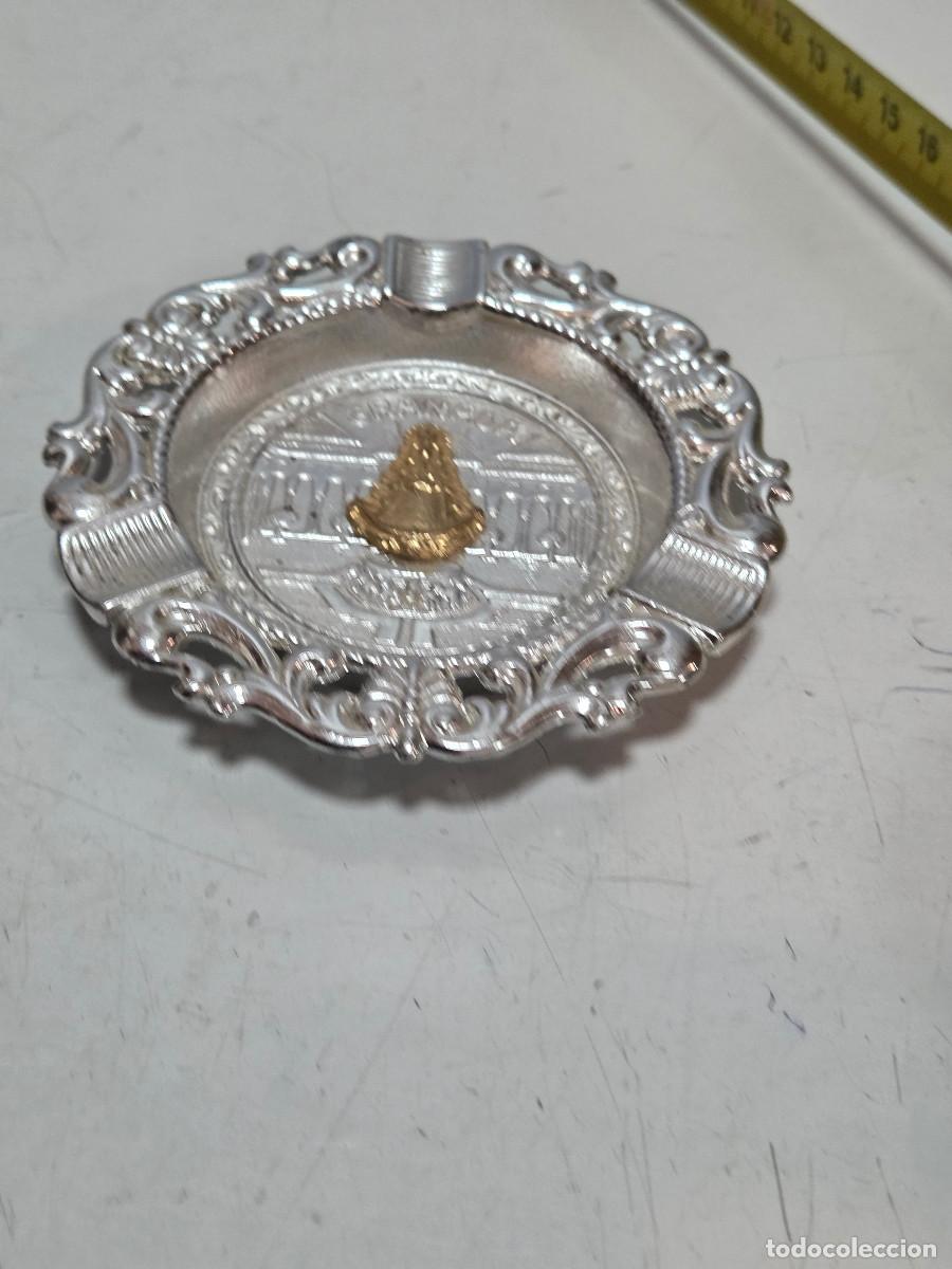 Antig&uuml;edades: cenicero con la virgen del rocio - Foto 1
