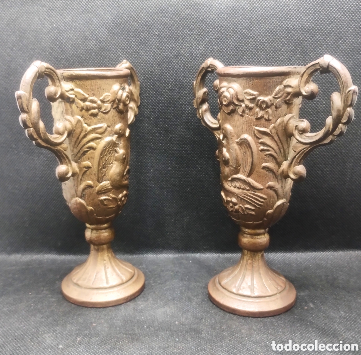 Antig&uuml;edades: Pareja de jarrones en bronce - Foto 2