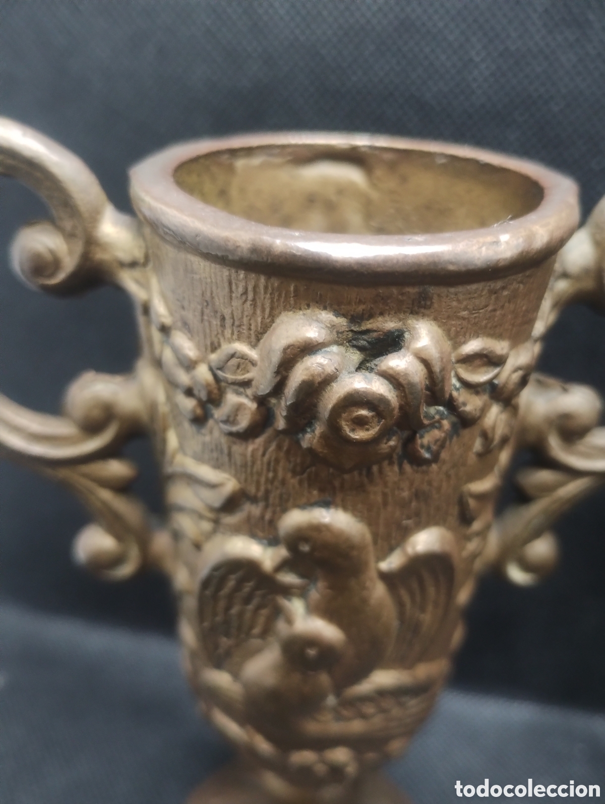 Antig&uuml;edades: Pareja de jarrones en bronce - Foto 3