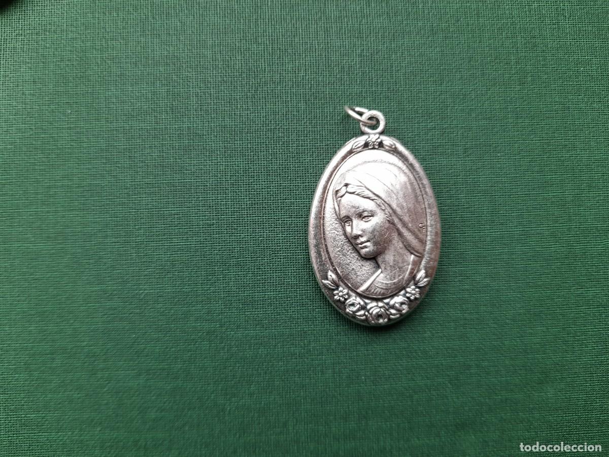 Antig&uuml;edades: Medalla Virgen de Medjugorje - Foto 1