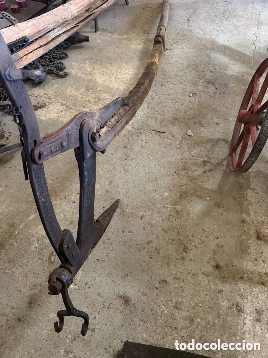 Antig&uuml;edades: Arado antiguo de vertedera - Foto 3