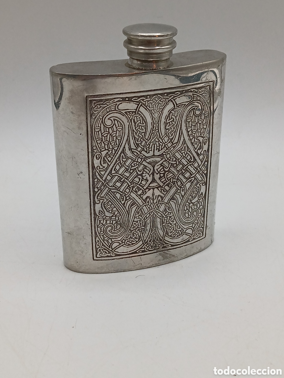 Antig&uuml;edades: Petaca Celtic Pewter metal plateado - Foto 1
