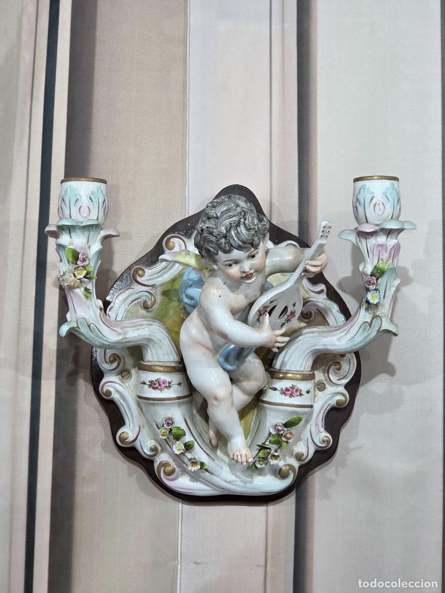 Antig&uuml;edades: Candelabro de pared de porcelana de estilo rococ&oacute; - Foto 5
