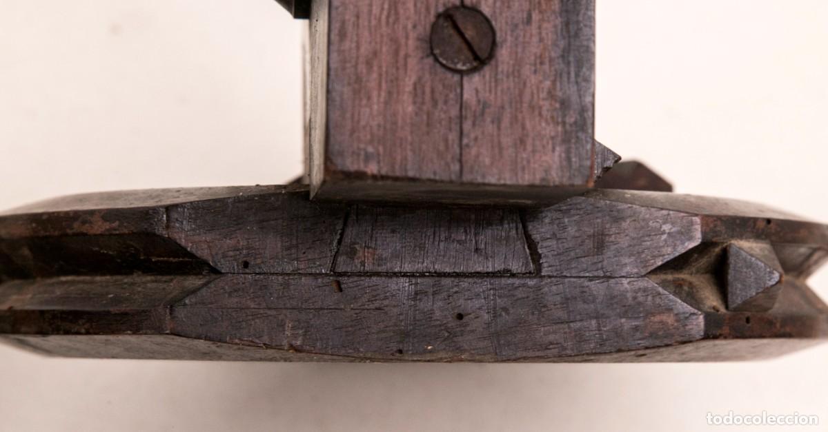 Antig&uuml;edades: SUJETALIBROS INGLESES - S. XIX - MADERA - Foto 10