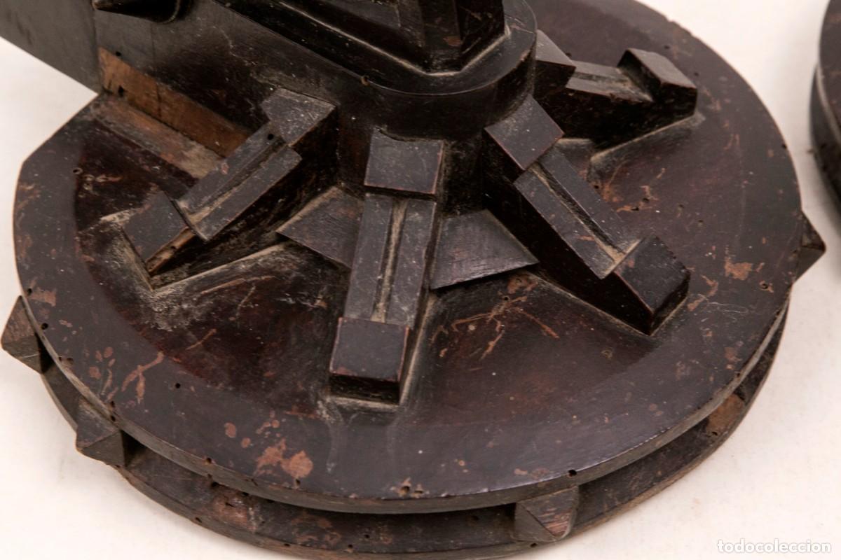 Antig&uuml;edades: SUJETALIBROS INGLESES - S. XIX - MADERA - Foto 13